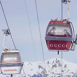 De Luxe A Courchevel: 5 Chambres, Terrasse Et Service De Conciergerie - Fr-1-613a-37 Courchevel