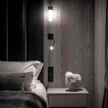 De Luxe A Courchevel: 5 Chambres, Terrasse Et Service De Conciergerie - Fr-1-613a-37 Apartamento