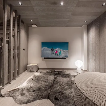 Apartamento De Luxe A Courchevel: 5 Chambres, Terrasse Et Service De Conciergerie - Fr-1-613a-37 *